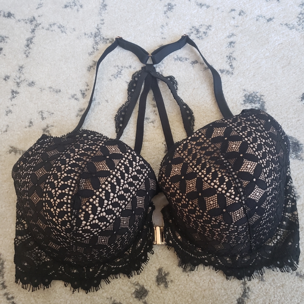 Victoria Secrets Bra 34 DDD (F)
